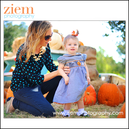 austin photographers | austin newborn photographer | family children | pumpkin patch photo tips