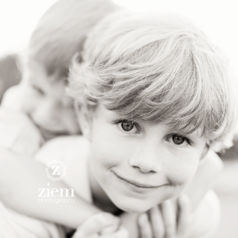 Austin Children Photographers Ziem Photography Brothers Austin